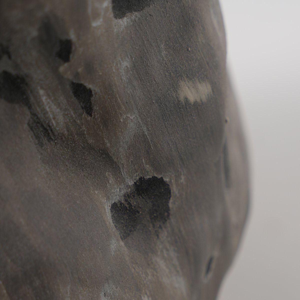 Fluer Porcelain Vase - Charcoal - OUTLET NSW