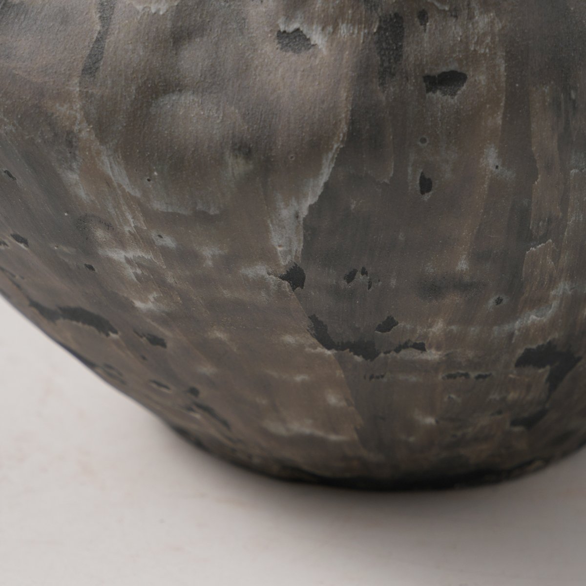 Fluer Porcelain Vase - Charcoal - OUTLET NSW